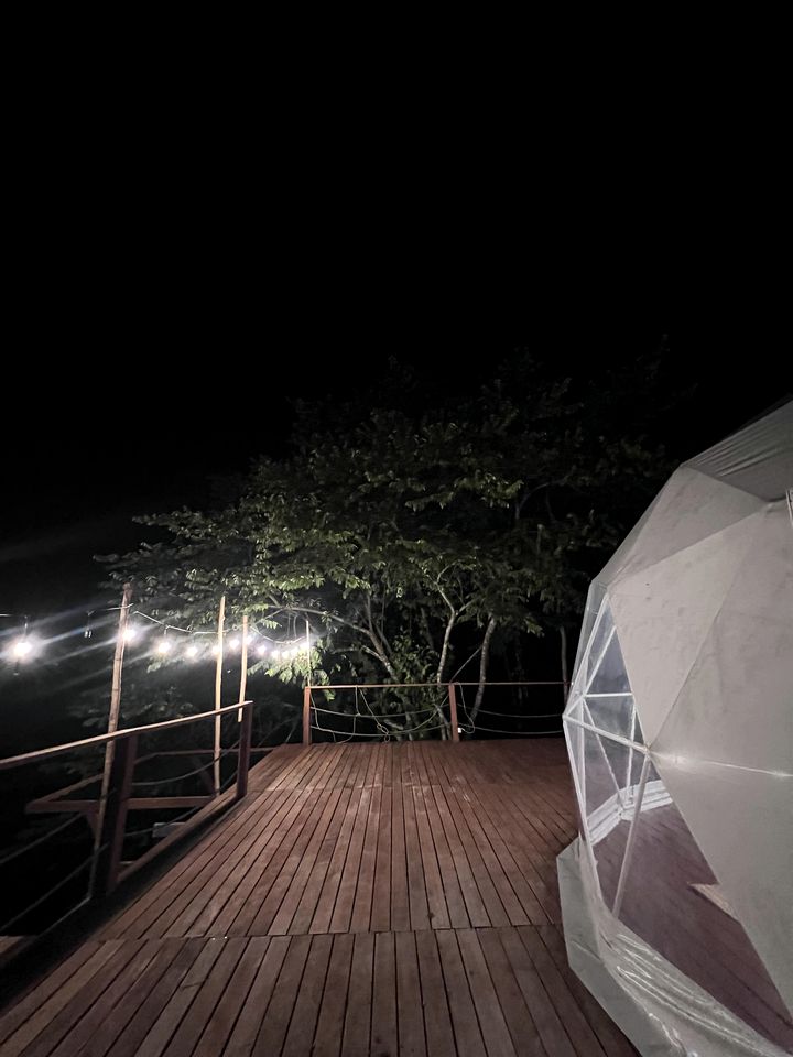 Fantastic Domes with Hot-Tub on the Deck and Spectacular Views in Perú