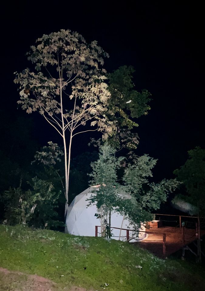 Fantastic Domes with Hot-Tub on the Deck and Spectacular Views in Perú