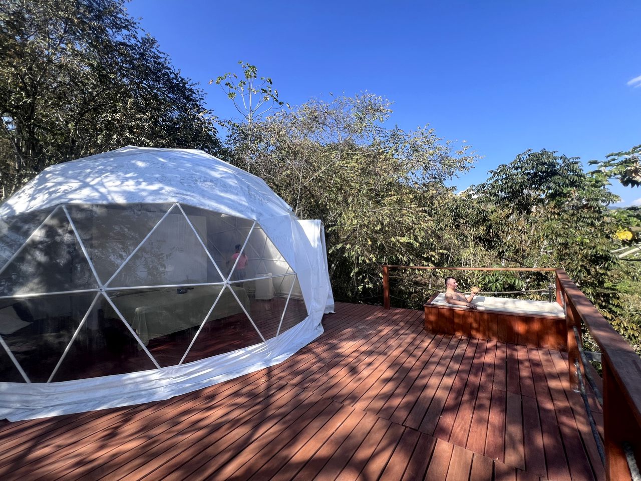Fantastic Domes with Hot-Tub on the Deck and Spectacular Views in Perú