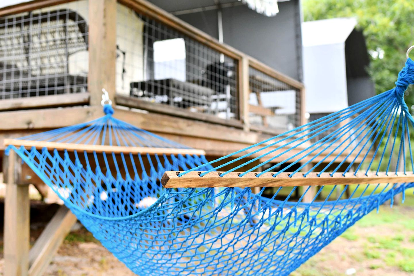 Tranquil Family Vacation by a Creek: Luxury Tented Cabin in Seguin, Texas