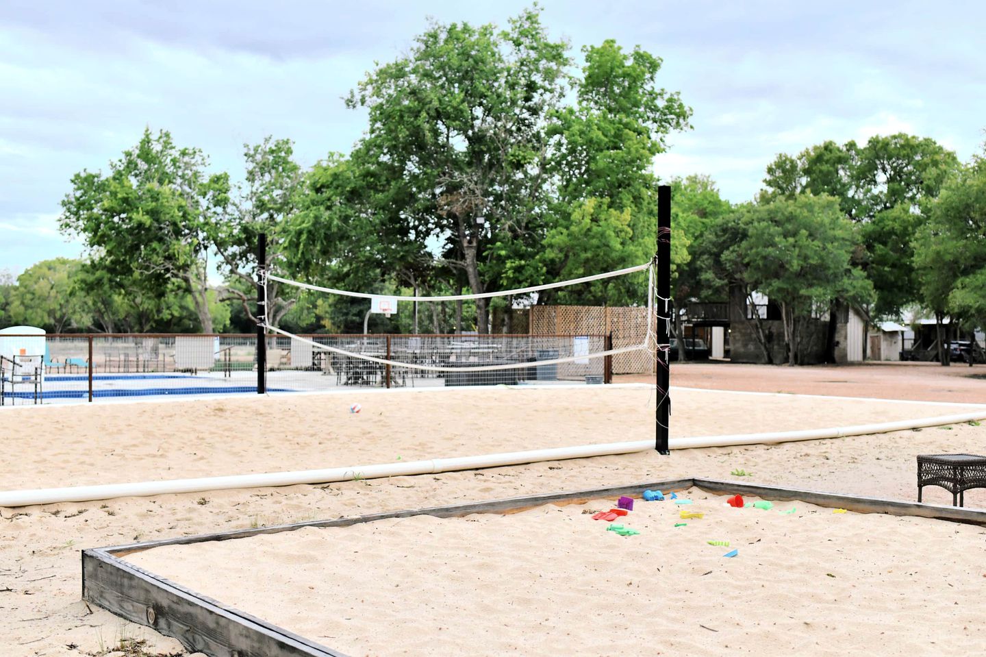 Beautiful Tented Cabin by a Creek - Ideal for a Fun Family Vacation in Seguin, Texas
