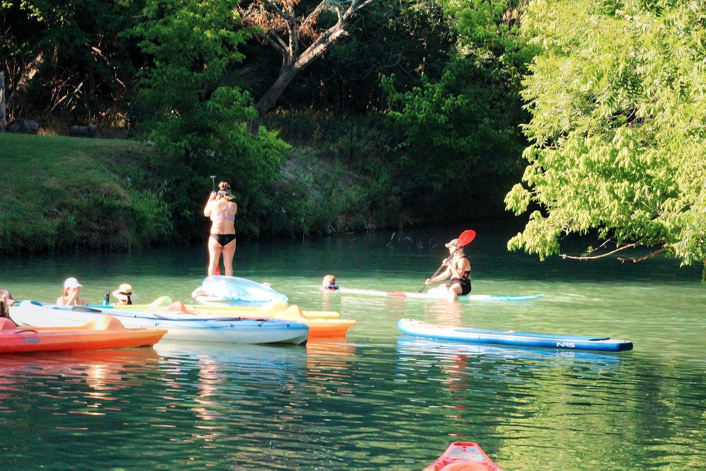 Exquisite Texas Tented Cabin - Amazing Glamping Adventure on the Geronimo Creek in Seguin