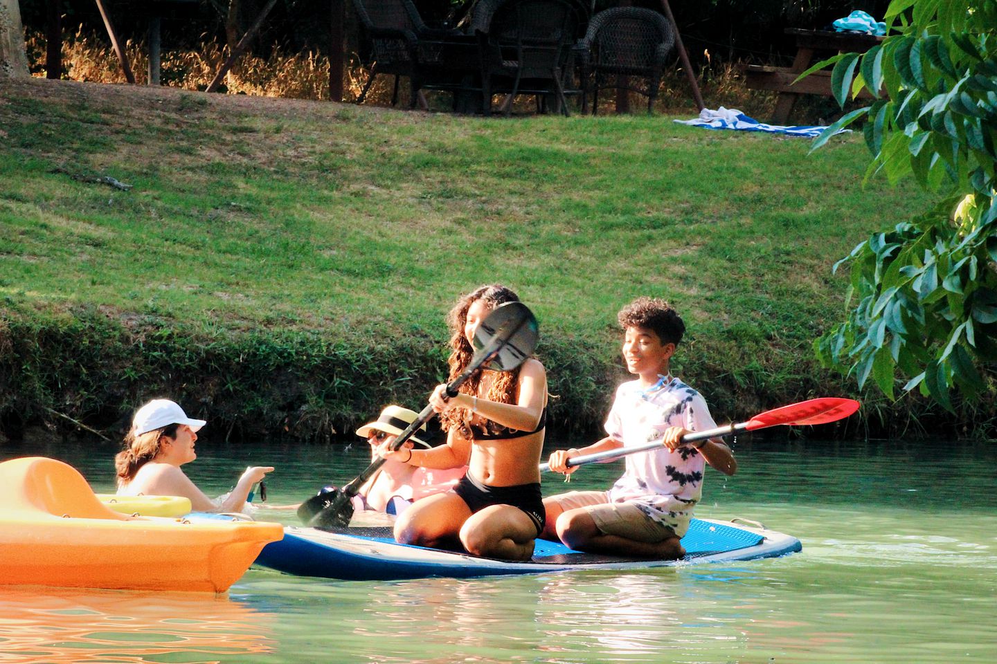 Exquisite Texas Tented Cabin - Amazing Glamping Adventure on the Geronimo Creek in Seguin