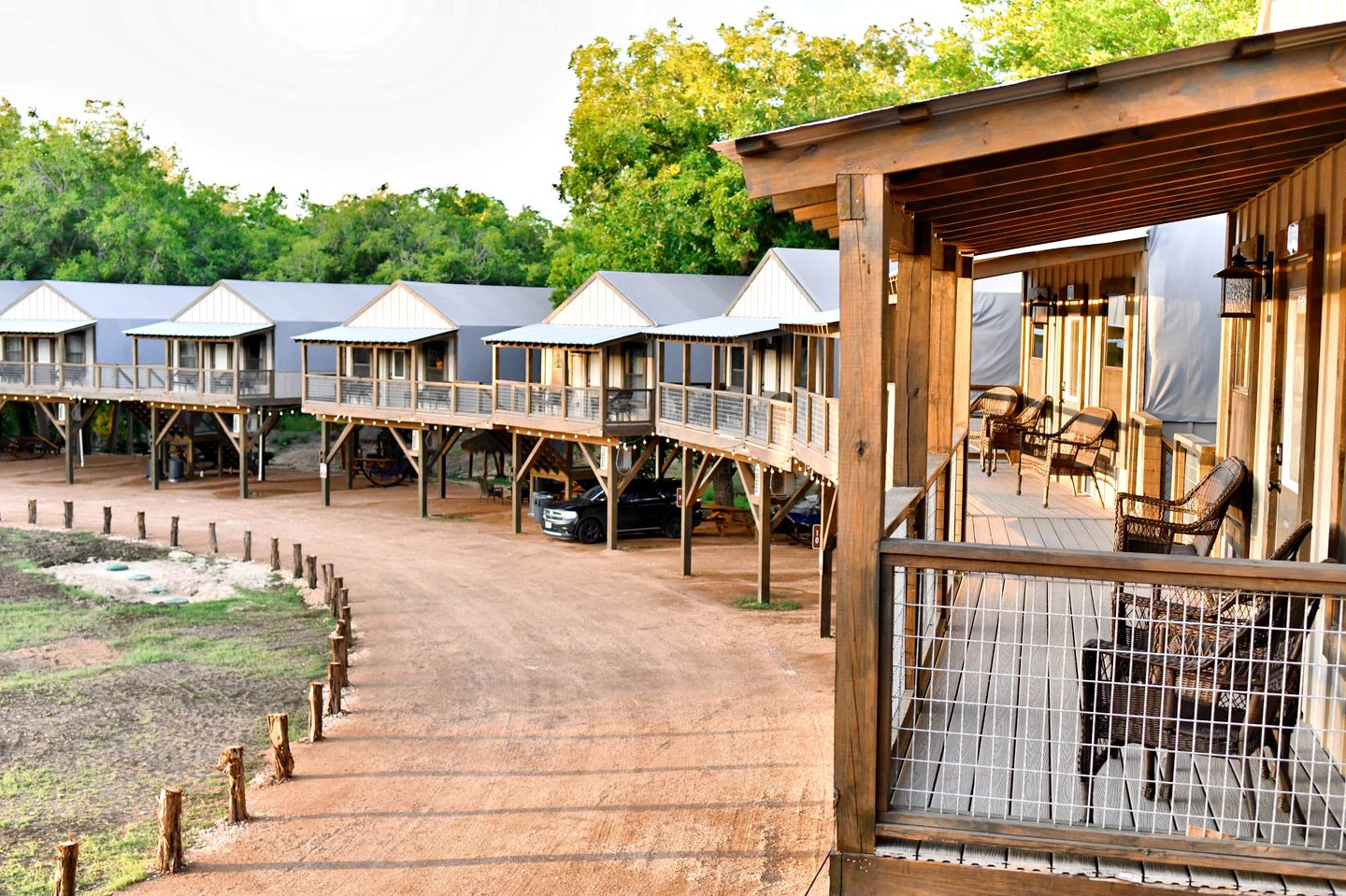 Amazing Waterfront Cabin Rental for Family Vacations in Cibolo, Texas