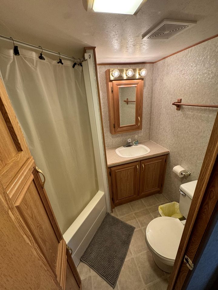 Cute Cabin on a Wonderful Campground for an Amazing Family Getaway in Wisconsin Dells, WI