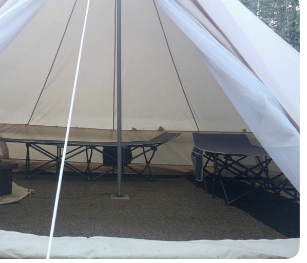 Safari Tents (Canada, Sainte Lucie des Laurentides, Quebec)