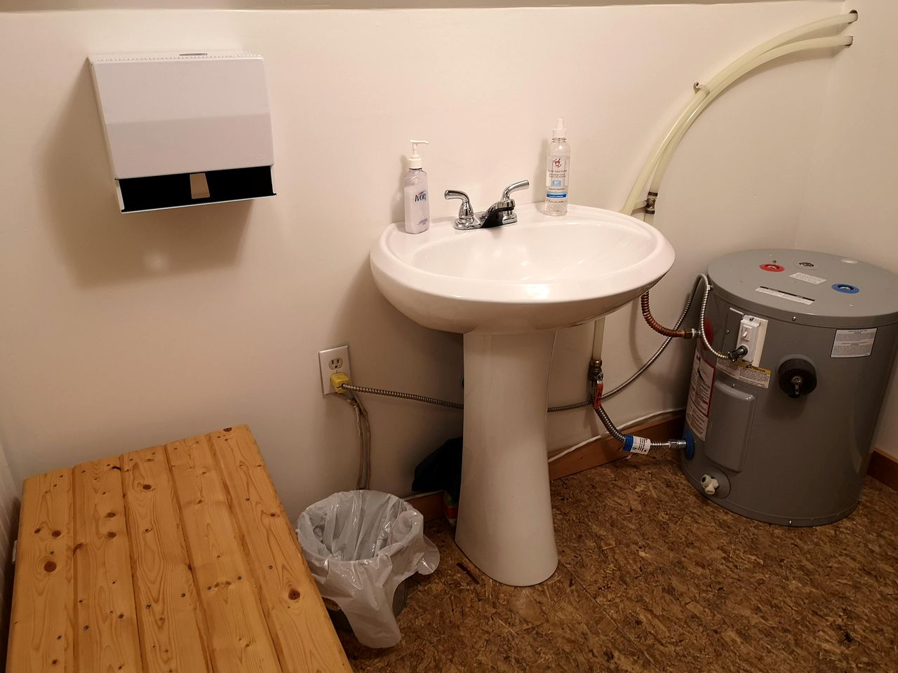 Secluded Cabins Nestled Between Duncan and Graham Lakes, Canada