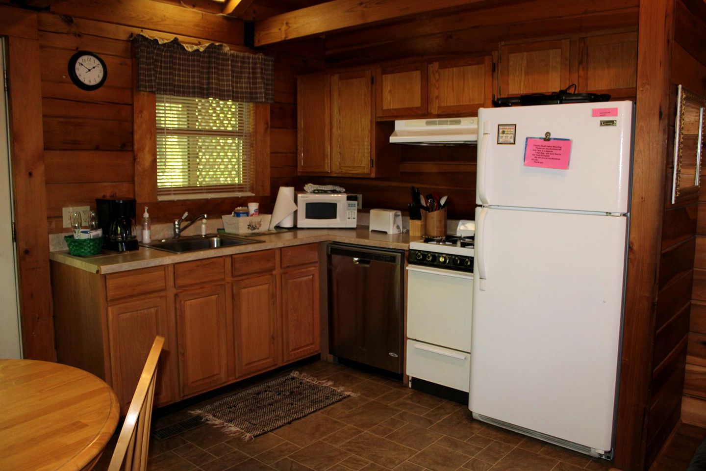 Romantic Cabin Rental in the Forest near Beckley, West Virginia