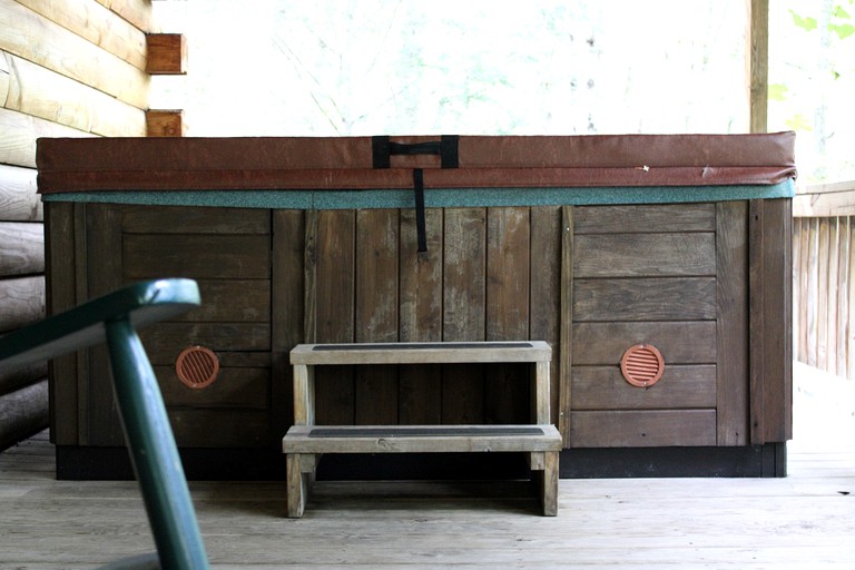 Cabins (Hico, West Virginia, United States)