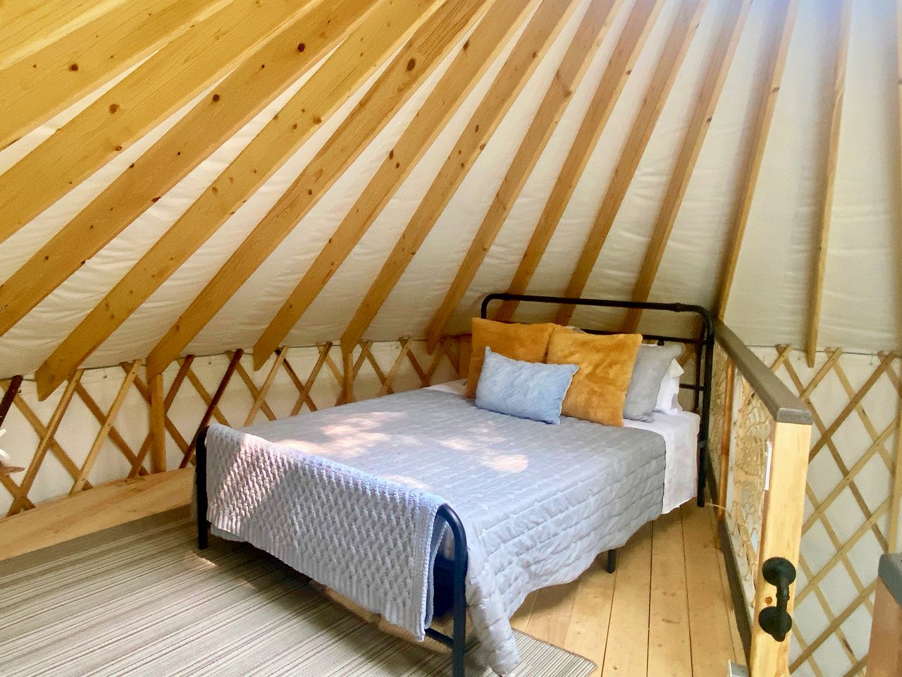 Delightful Lofted Yurt Beautifully Design with Jacuzzi and Private Deck in Virginia