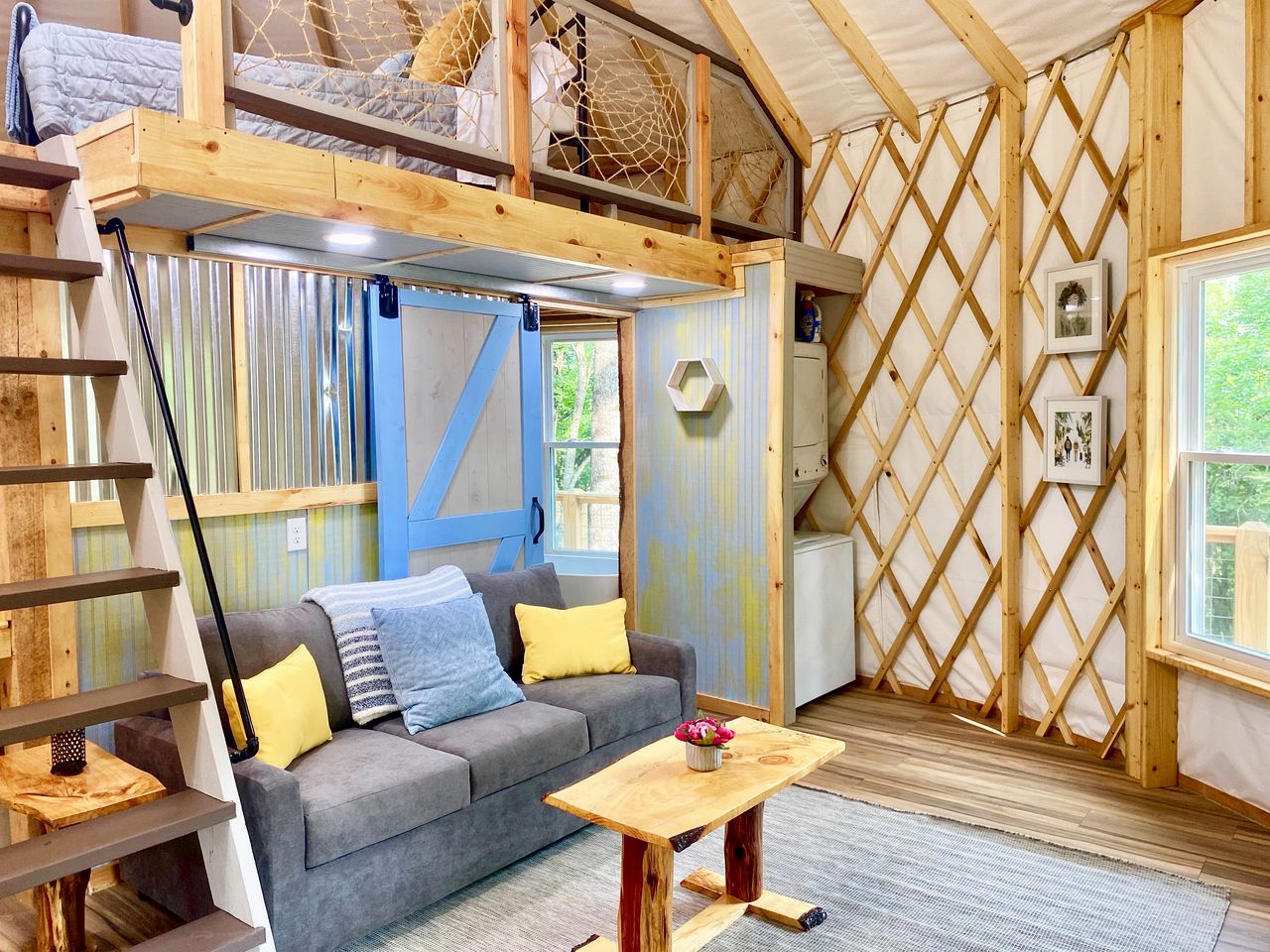 Delightful Lofted Yurt Beautifully Design with Jacuzzi and Private Deck in Virginia
