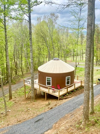 Yurts (United States of America, Hillsville, Virginia)