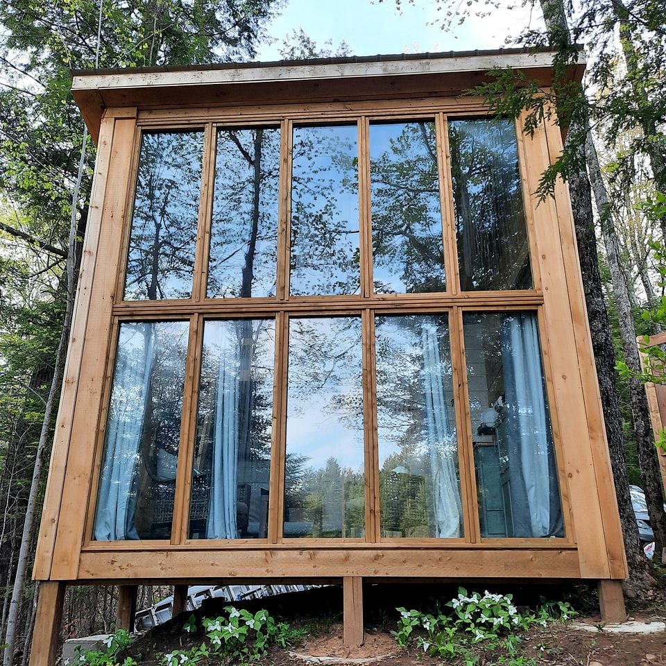 Stunning Waterfront Glass Cabin Perfect for a Romantic Getaway in Ontario