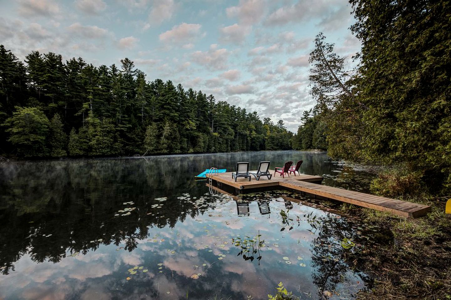 Stunning Waterfront Glass Cabin Perfect for a Romantic Getaway in Ontario