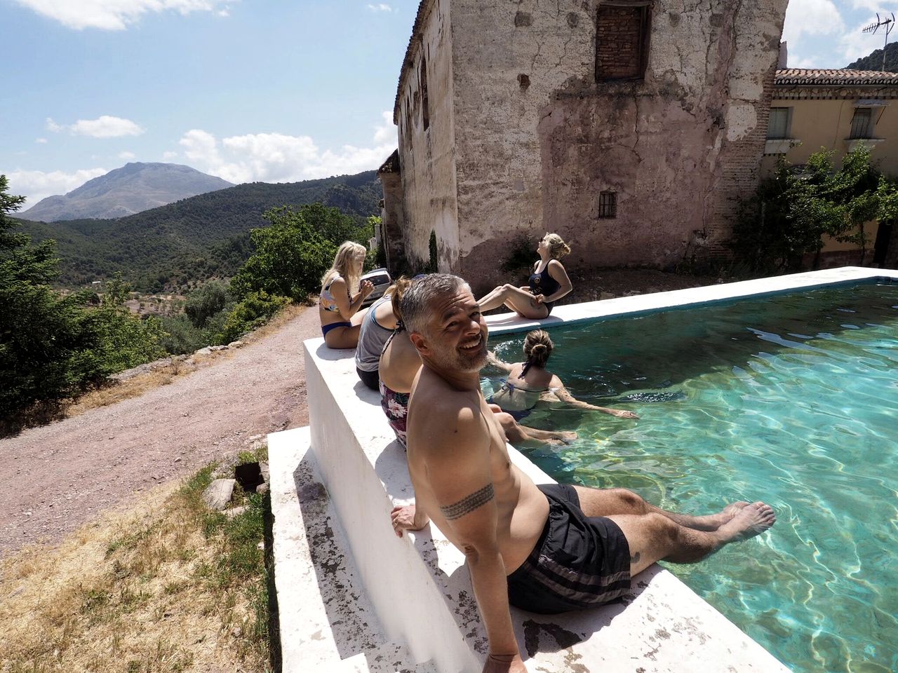 Cozy Hut Rental for a Peaceful Getaway to a Yoga Retreat in Ronda, Spain