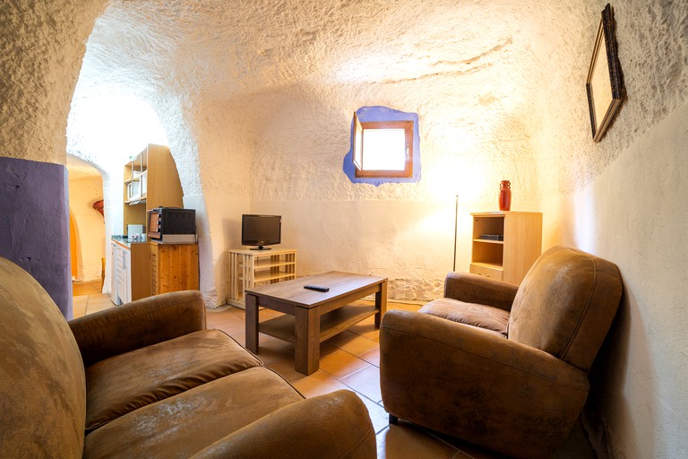 Caves (Spain, Valtierra, Navarre)