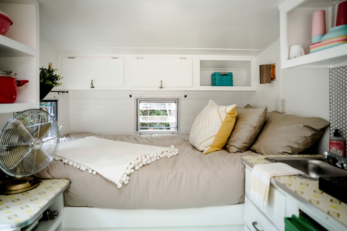 Remote Vintage Camper Rental for Adult-Only Retreat in Franklin, North Carolina