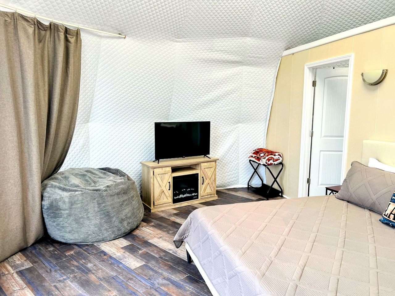 Best Texas Glamping in this Stunning Dome Rental in Rogers, Bell County