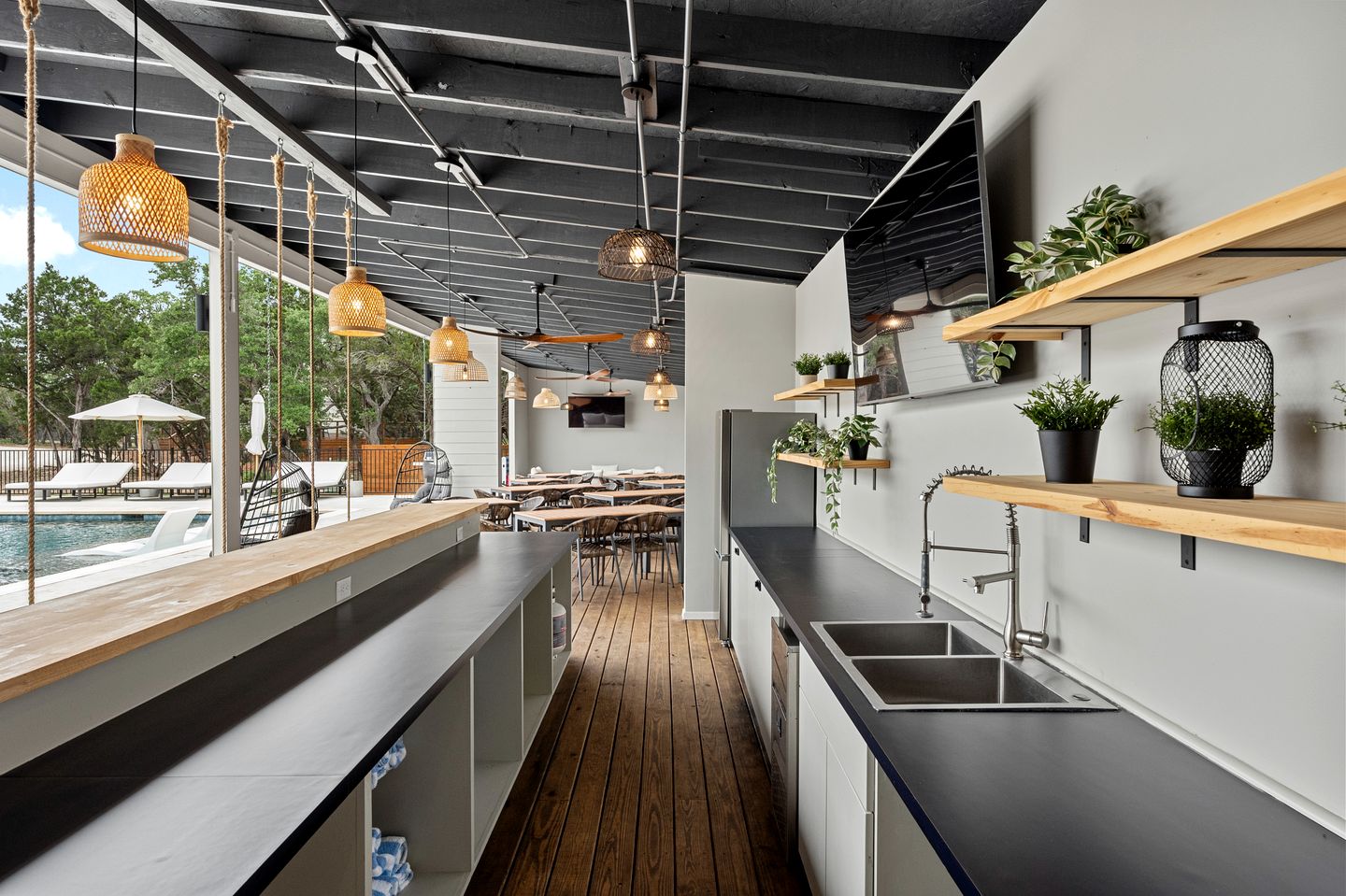 Glamping Vacation at this Pet-Friendly Luxury Tiny House in Wimberley, TX