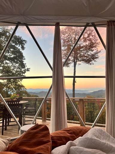 Domes (United States of America, Mars Hill, North Carolina)