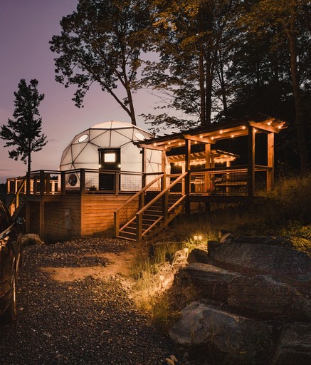 Domes (United States of America, Mars Hill, North Carolina)