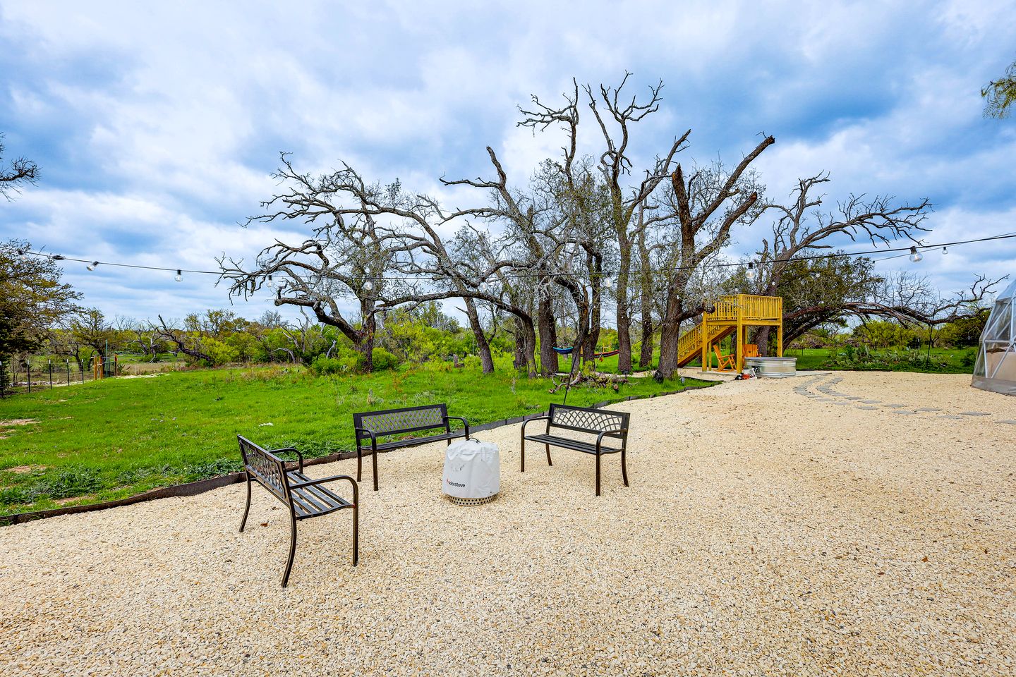 Amazing Glamping Getaway under the Stars: Luxurious Dome Rental in Lampasas, Texas
