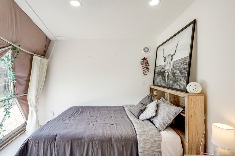 Domes (United States of America, Lampasas, Texas)