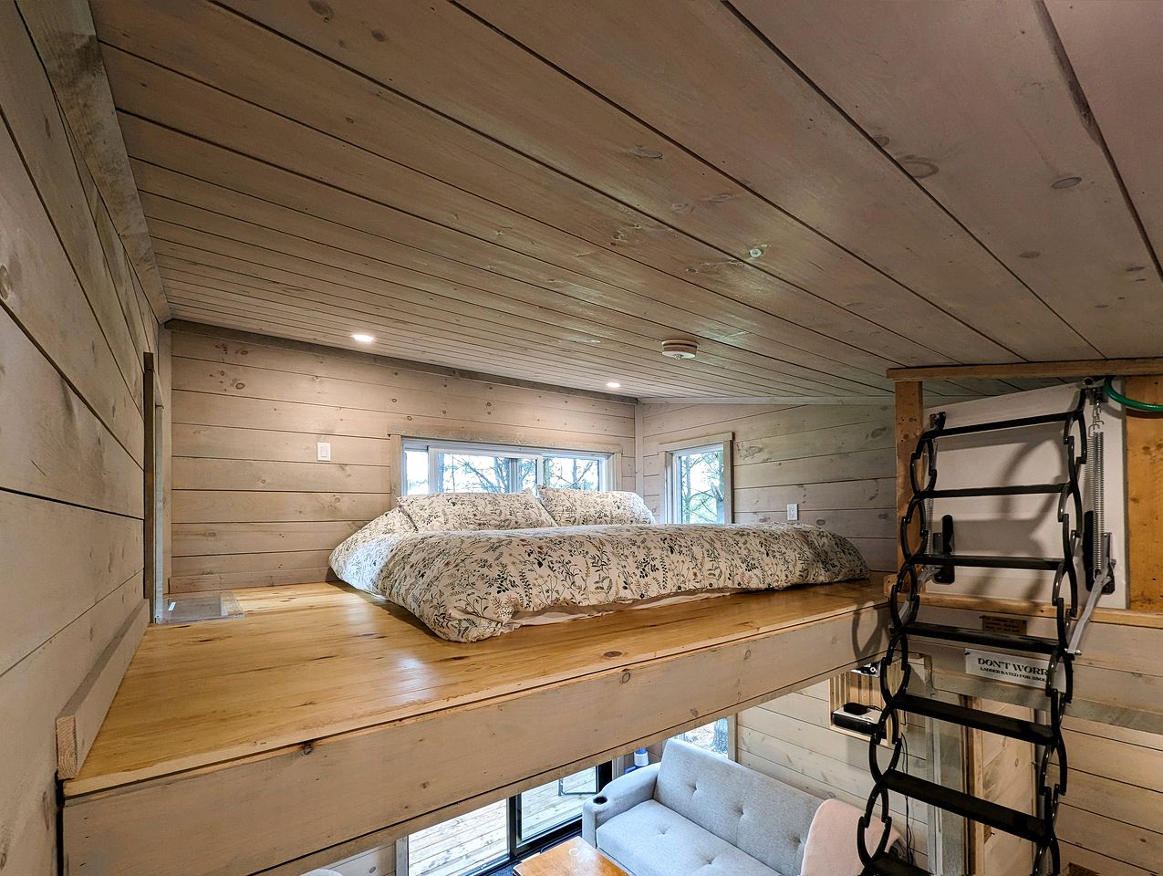 Cozy Getaways in Canada, in this Charming Tiny House with Fire Pit in Ontario