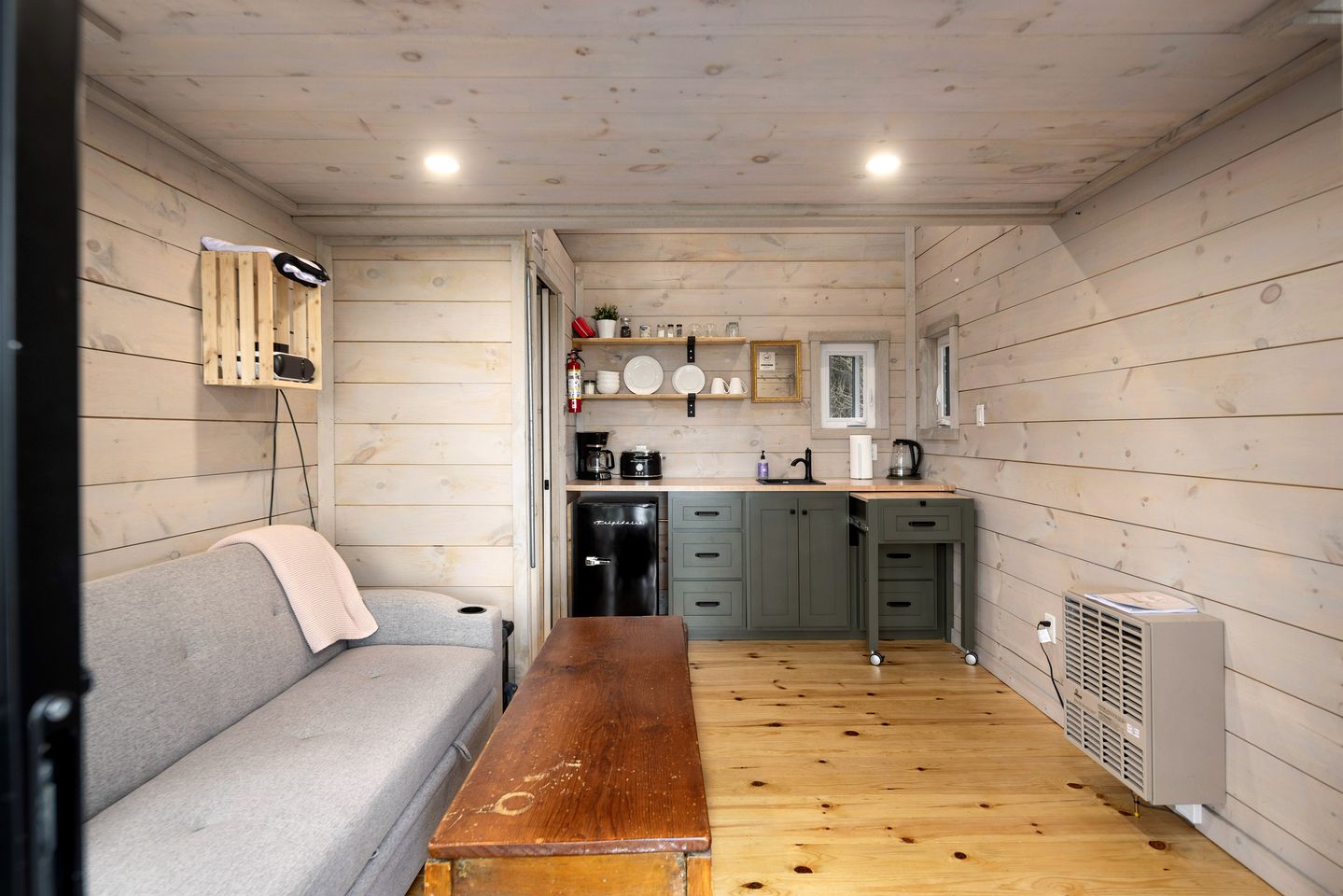 Cozy Getaways in Canada, in this Charming Tiny House with Fire Pit in Ontario