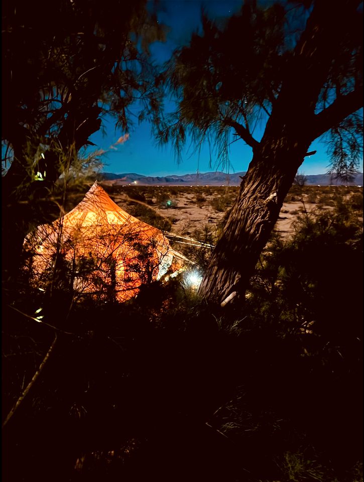 Mojave stargazing with amenities, Bell Tents, Twentynine Palms, United