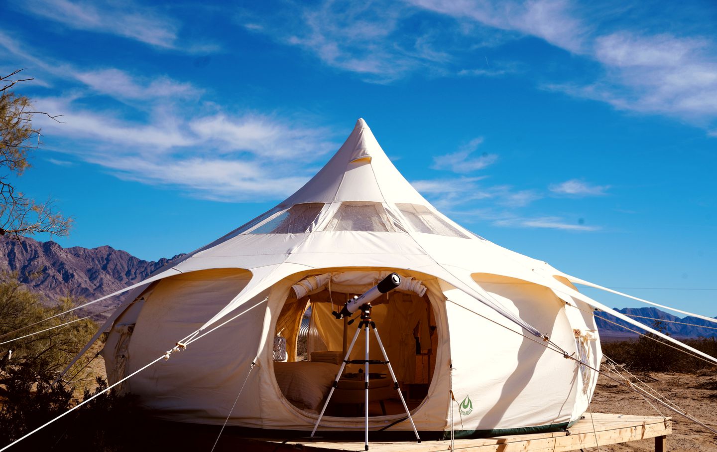 Mojave stargazing with amenities, Bell Tents, Twentynine Palms, United