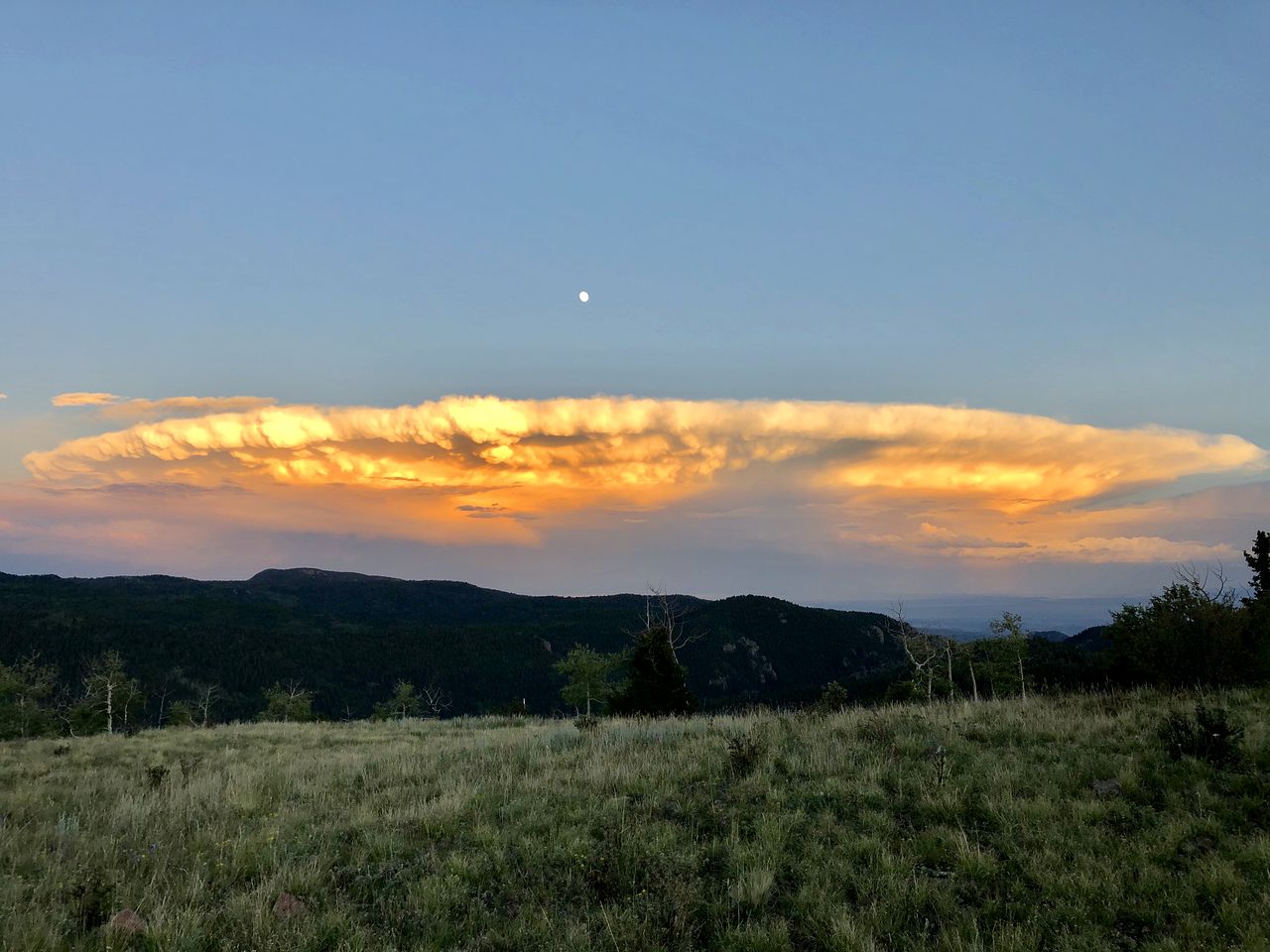 Majestic Mountain Majesty: Experience Colorado's Beauty from This Dome Paradise