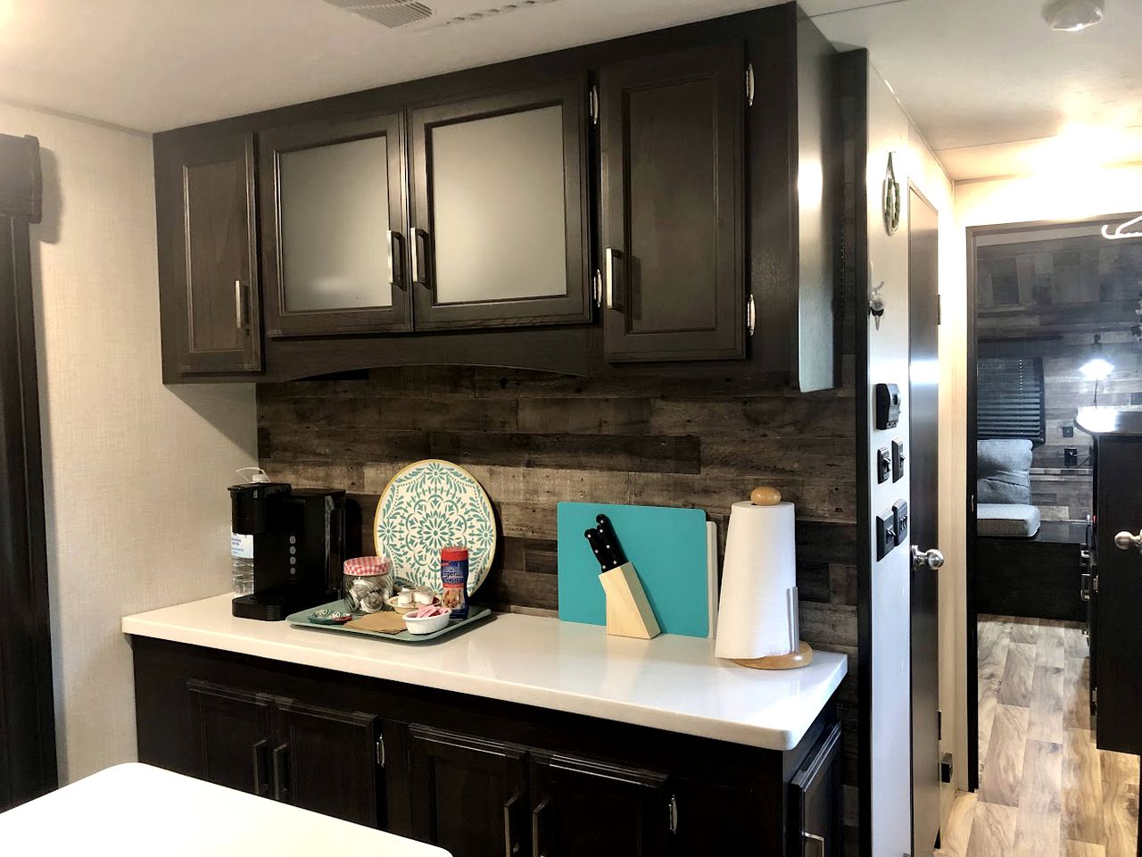 Luxury Caravan Rental in Texas for Amazing Glamping Getaways