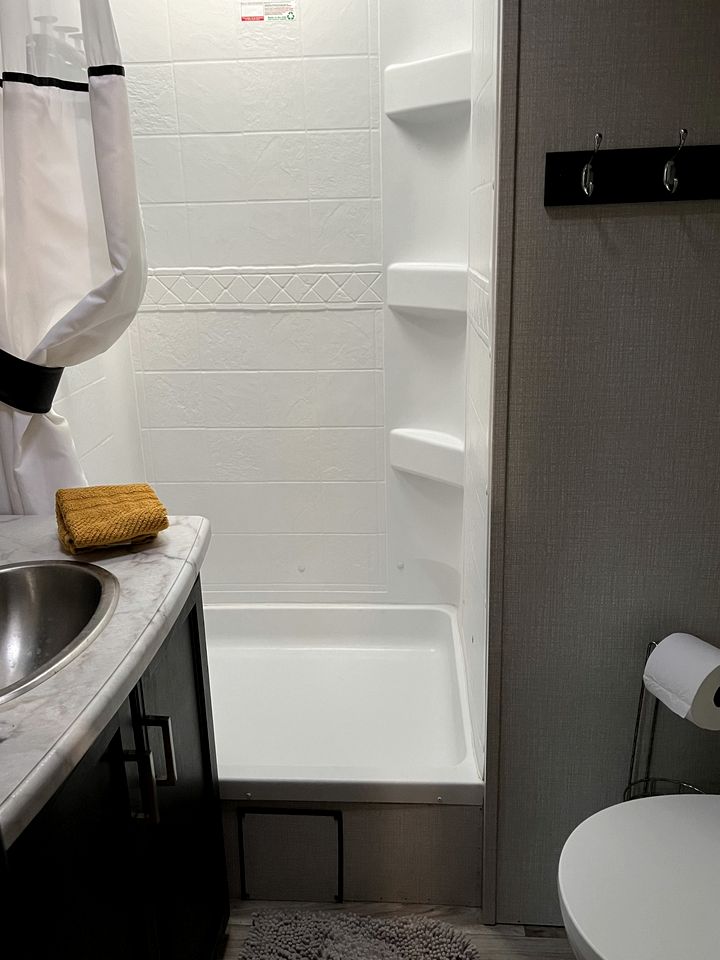 Luxury Caravan Rental in Texas for Amazing Glamping Getaways