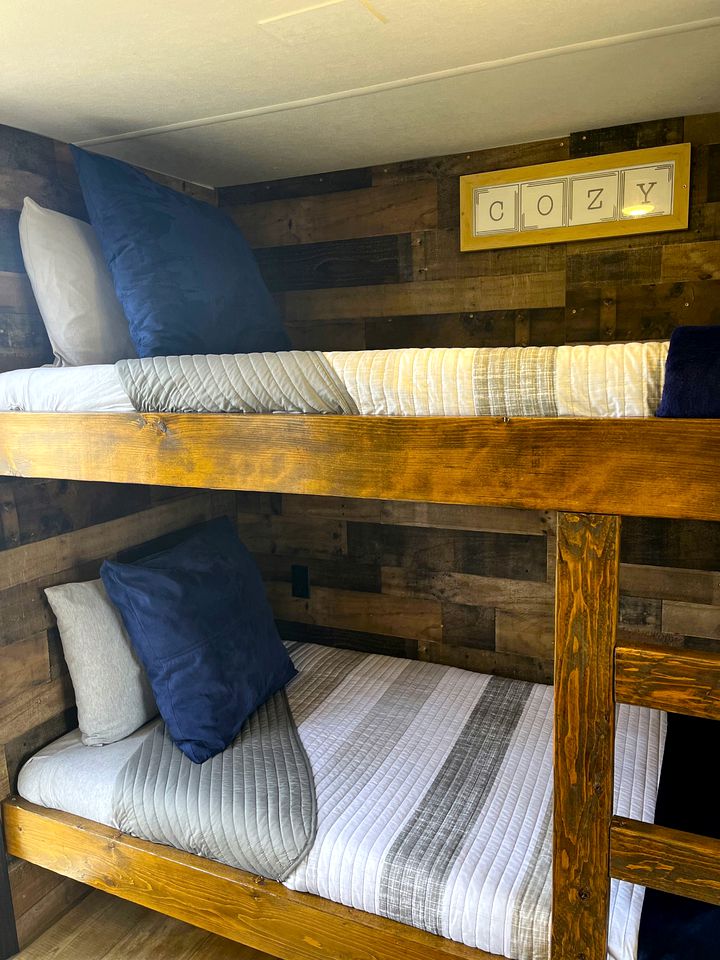 Cozy Caravan in Texas for Romantic Getaways to Nature