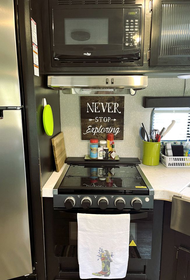 Cozy Caravan in Texas for Romantic Getaways to Nature