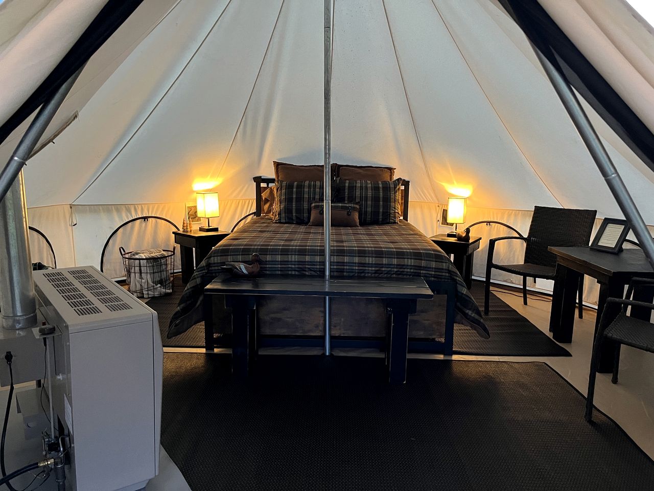 Charming Bell Tent Fantastic for a Cozy Glamping Experience in Turner, Maine