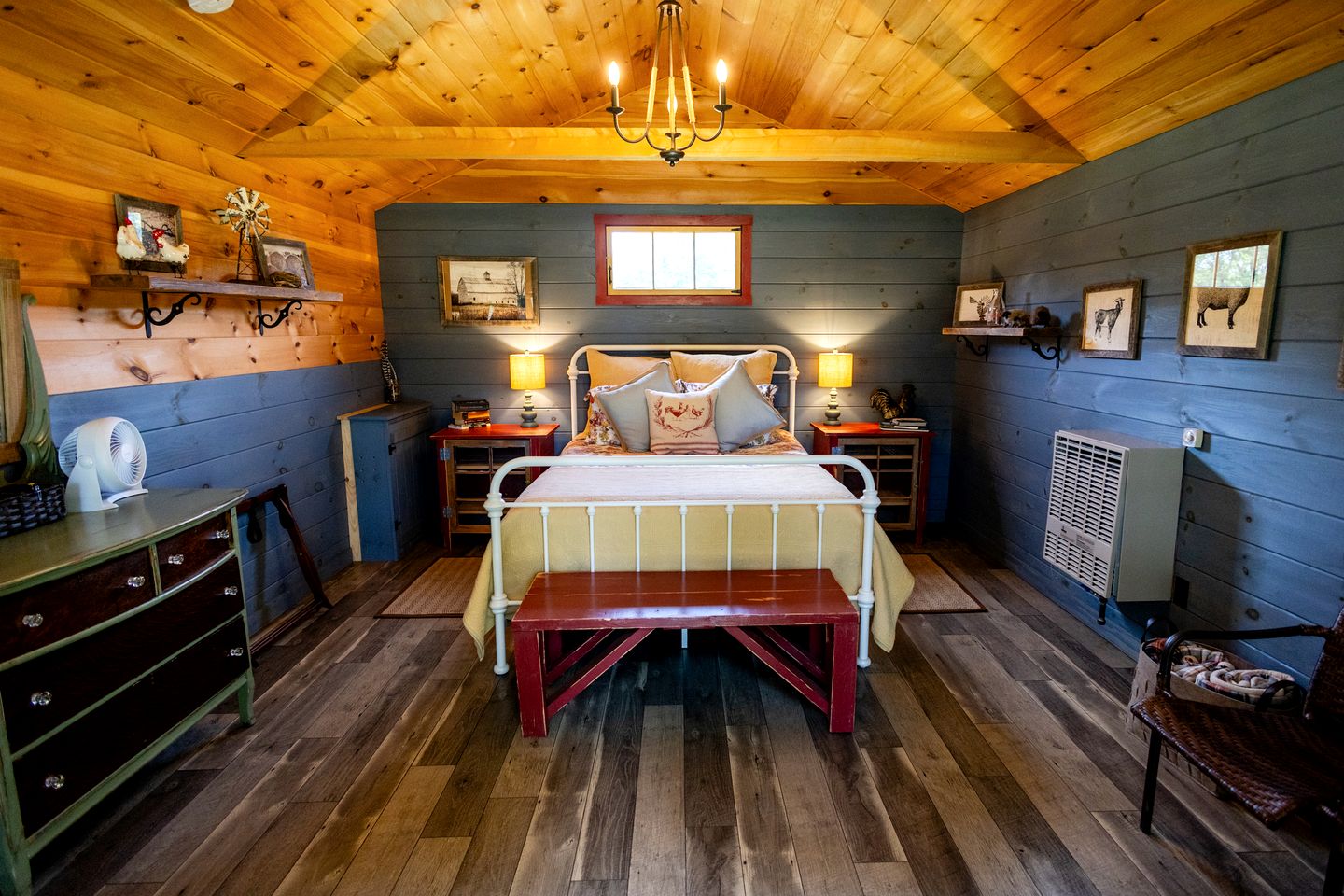 Lovely Quaint Cabins Amazing for Outdoor Activities and Create New Memories in Turner, Maine