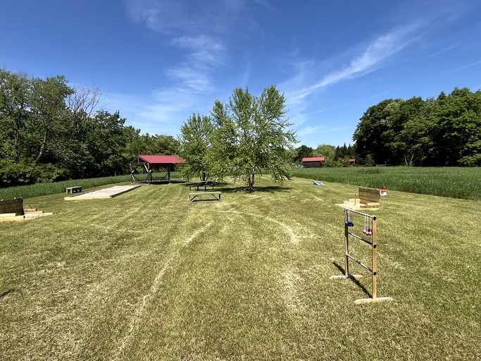 Cabins (United States of America, Turner, Maine)