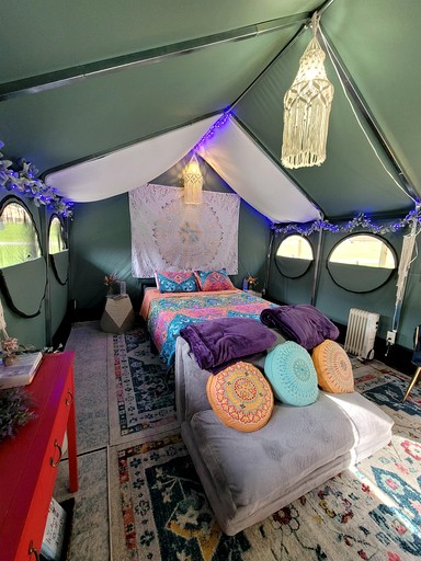 Safari Tents (United States of America, Del Rio, Tennessee)