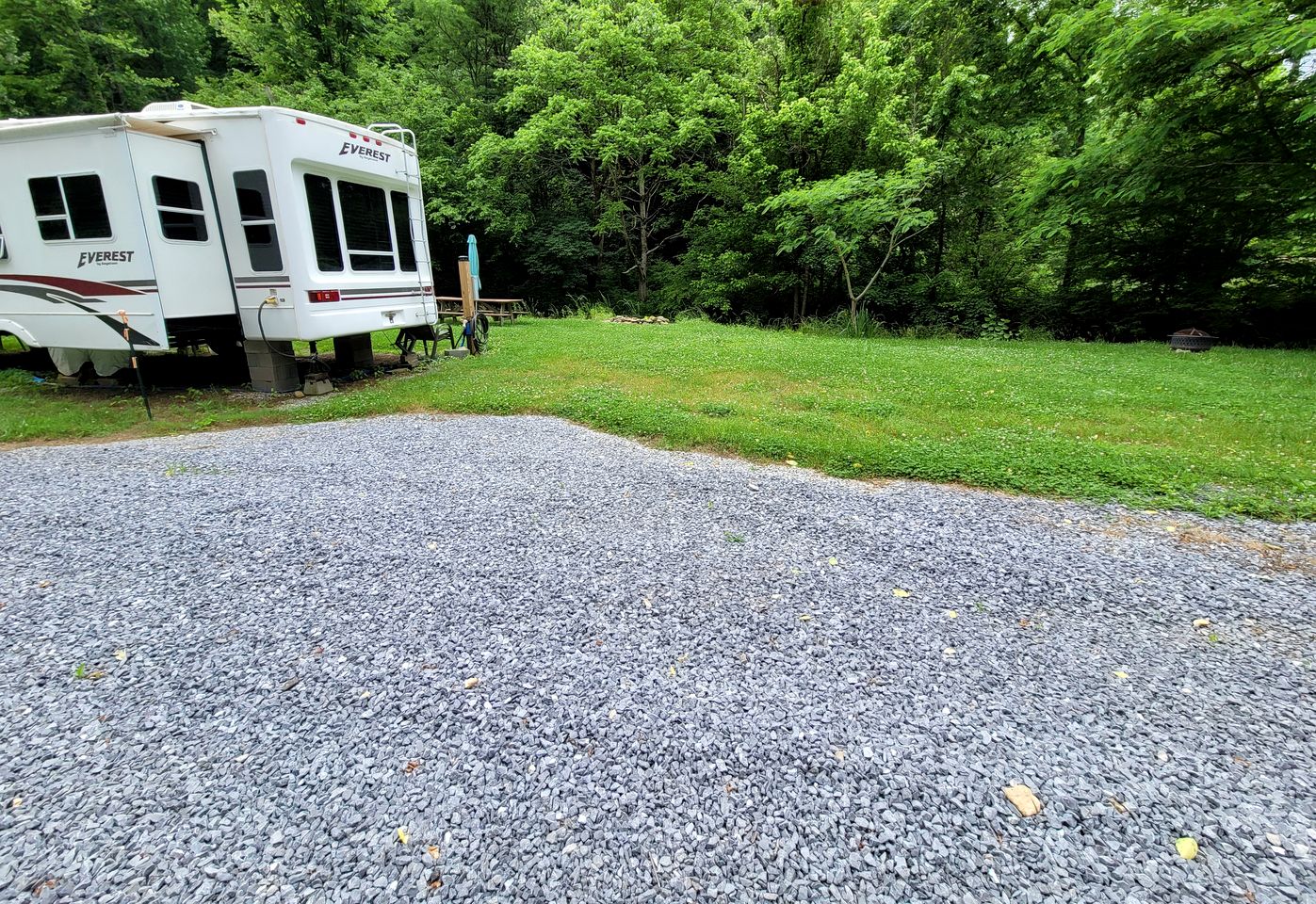 Stunning Caravan with Fire Pit in Del Rio, Tennessee