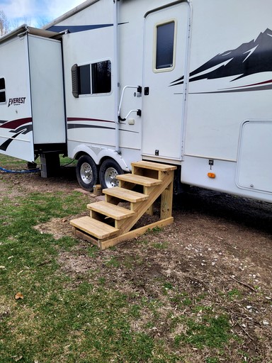 Caravans (United States of America, Del Rio, Tennessee)
