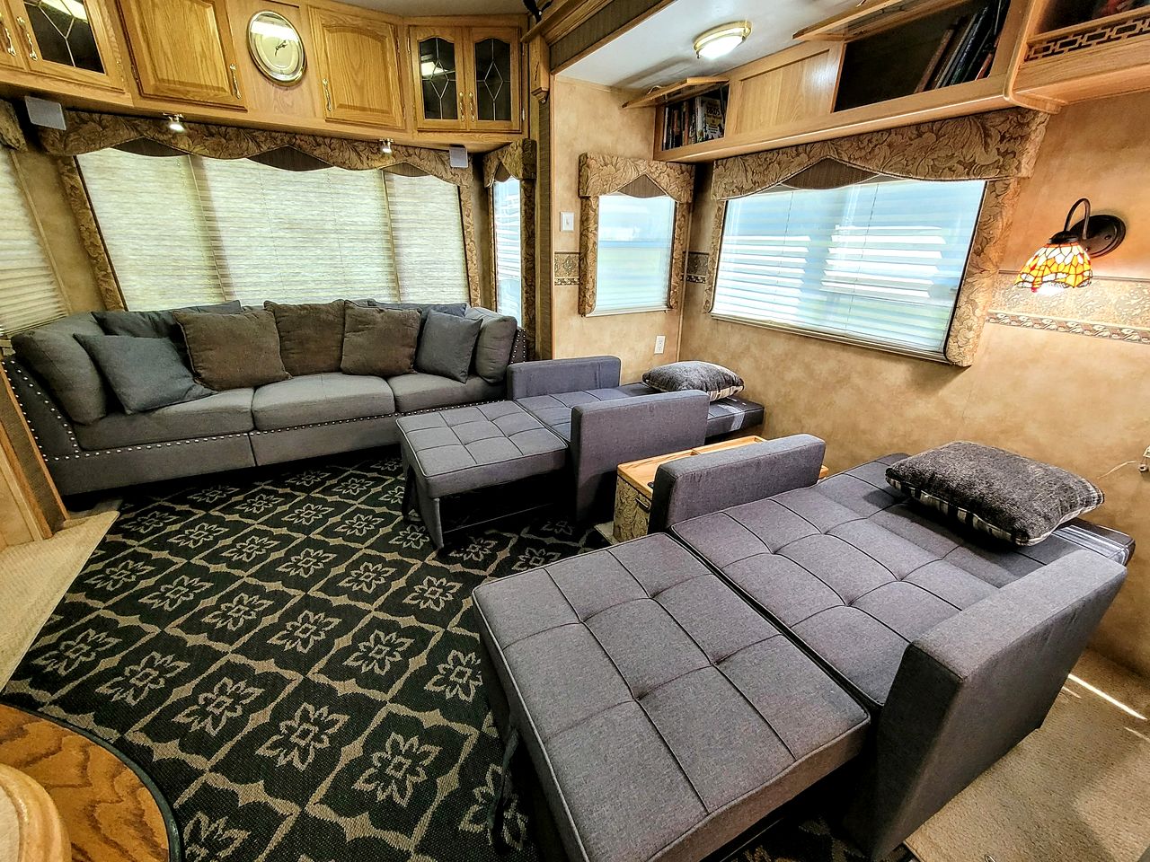 Stunning Caravan with Fire Pit in Del Rio, Tennessee