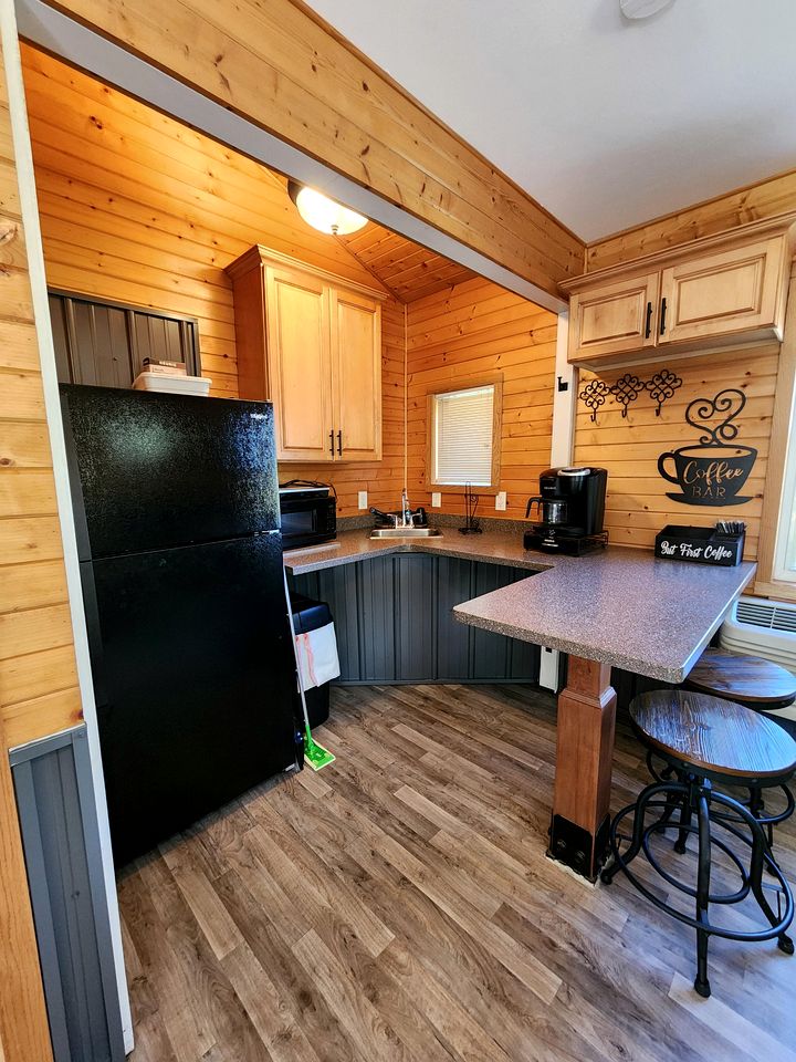 Tranquil Cottage with Picnic Table and Fire Ring in Trempealeau, Wisconsin