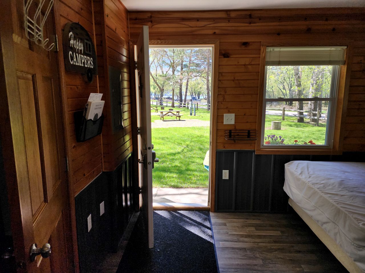 Pet-Friendly Cottage with Patio and BBQ in Trempealeau, Wisconsin