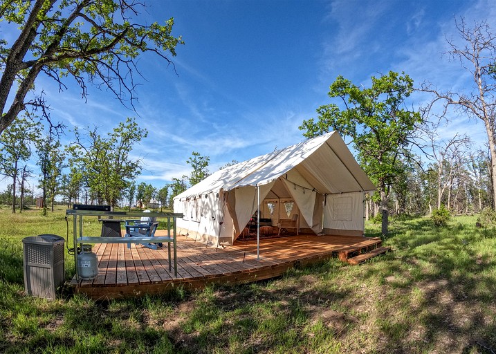 Tented Cabins (United States of America, Wasco County, Oregon)