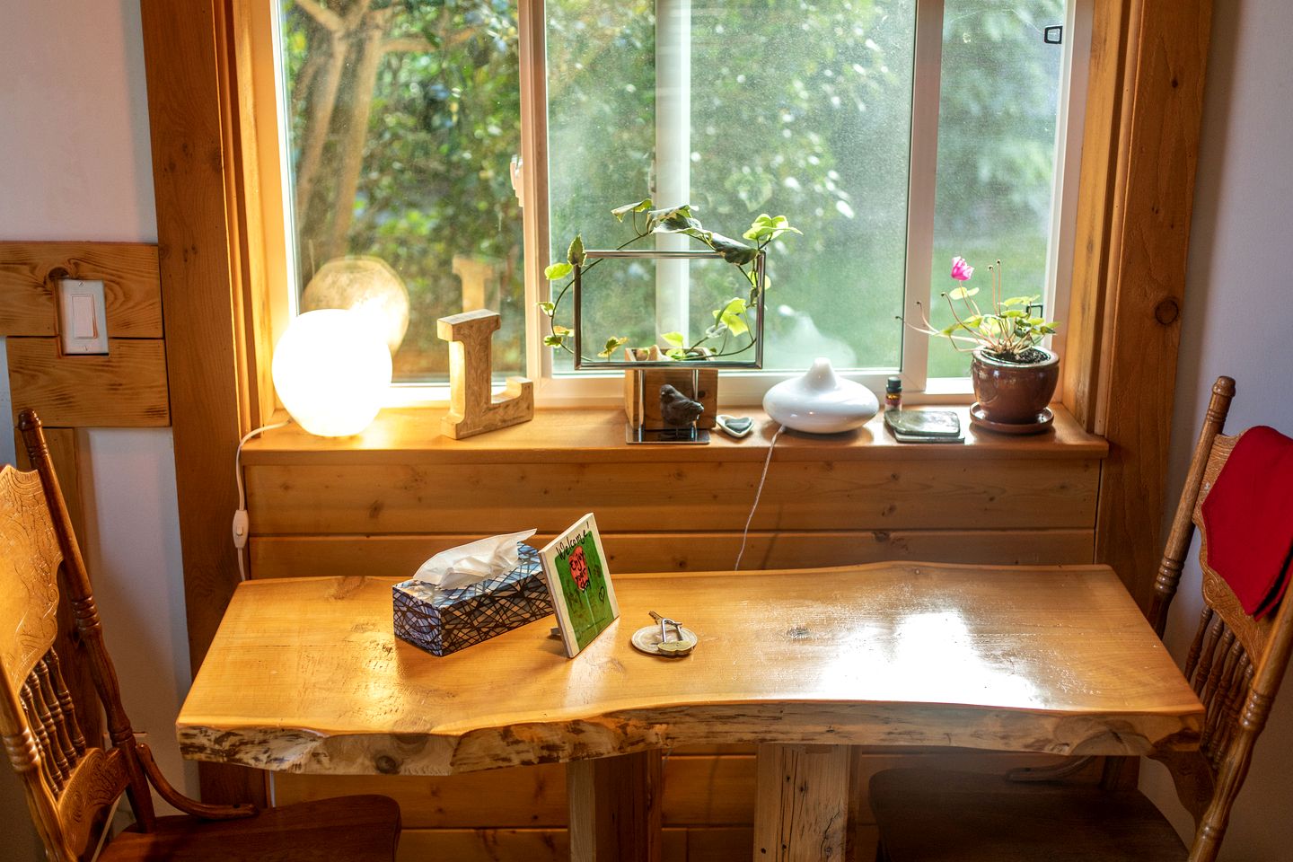 Cozy Tiny House Perfect to Disconnect in Madeira Park, British Columbia