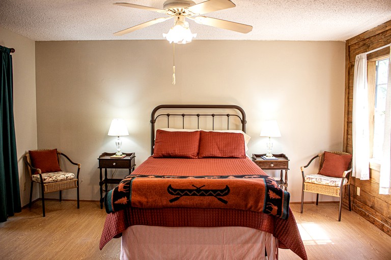 Cabins (United States of America, La Grange, Texas)