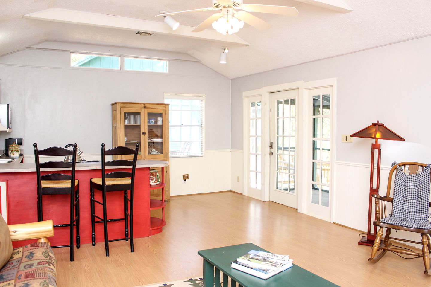 Group Cabin with Kayaks and Foosball Table in La Grange, Texas