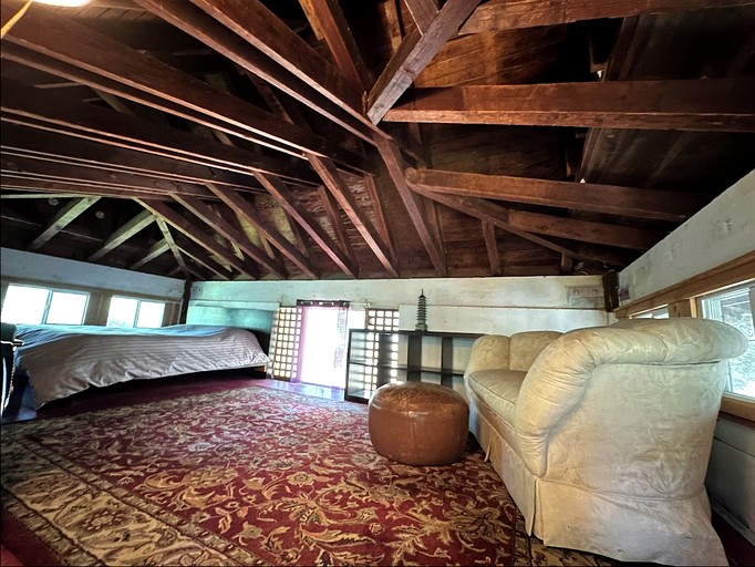 Cabins (United States of America, Topanga, California)